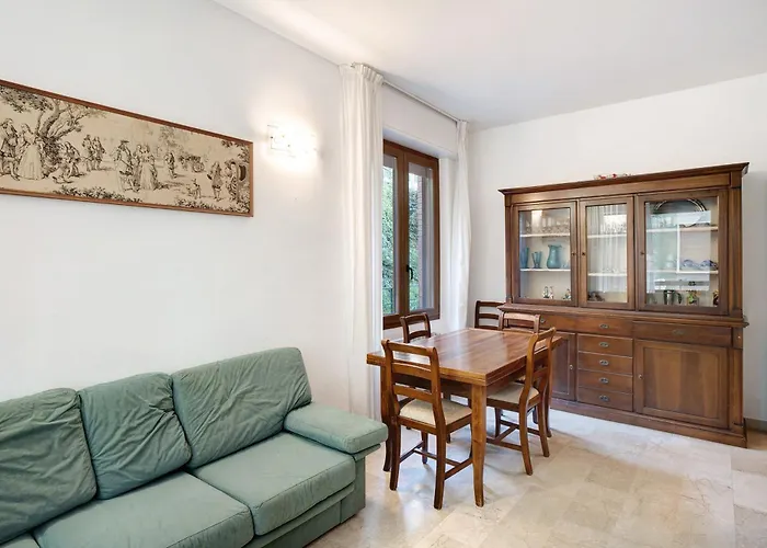 Alassio Holiday 아파트 *